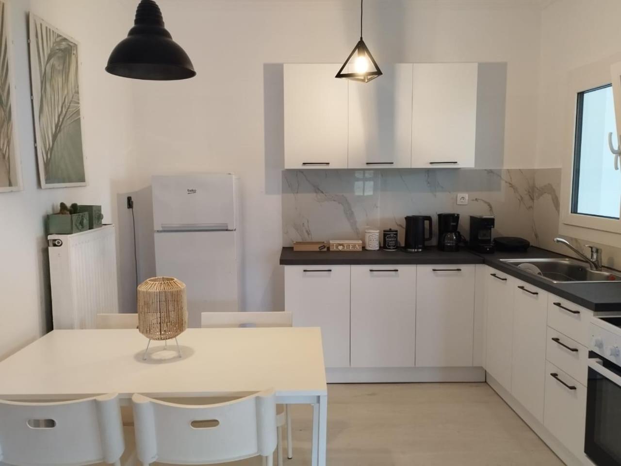 Black N' White Cozy Housegarden Alexandroupolis Buitenkant foto