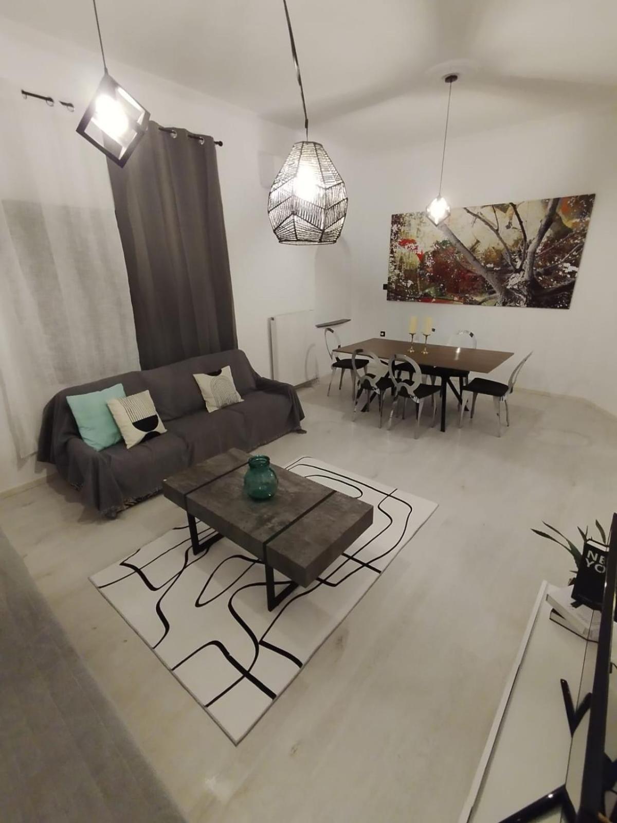 Black N' White Cozy Housegarden Alexandroupolis Buitenkant foto