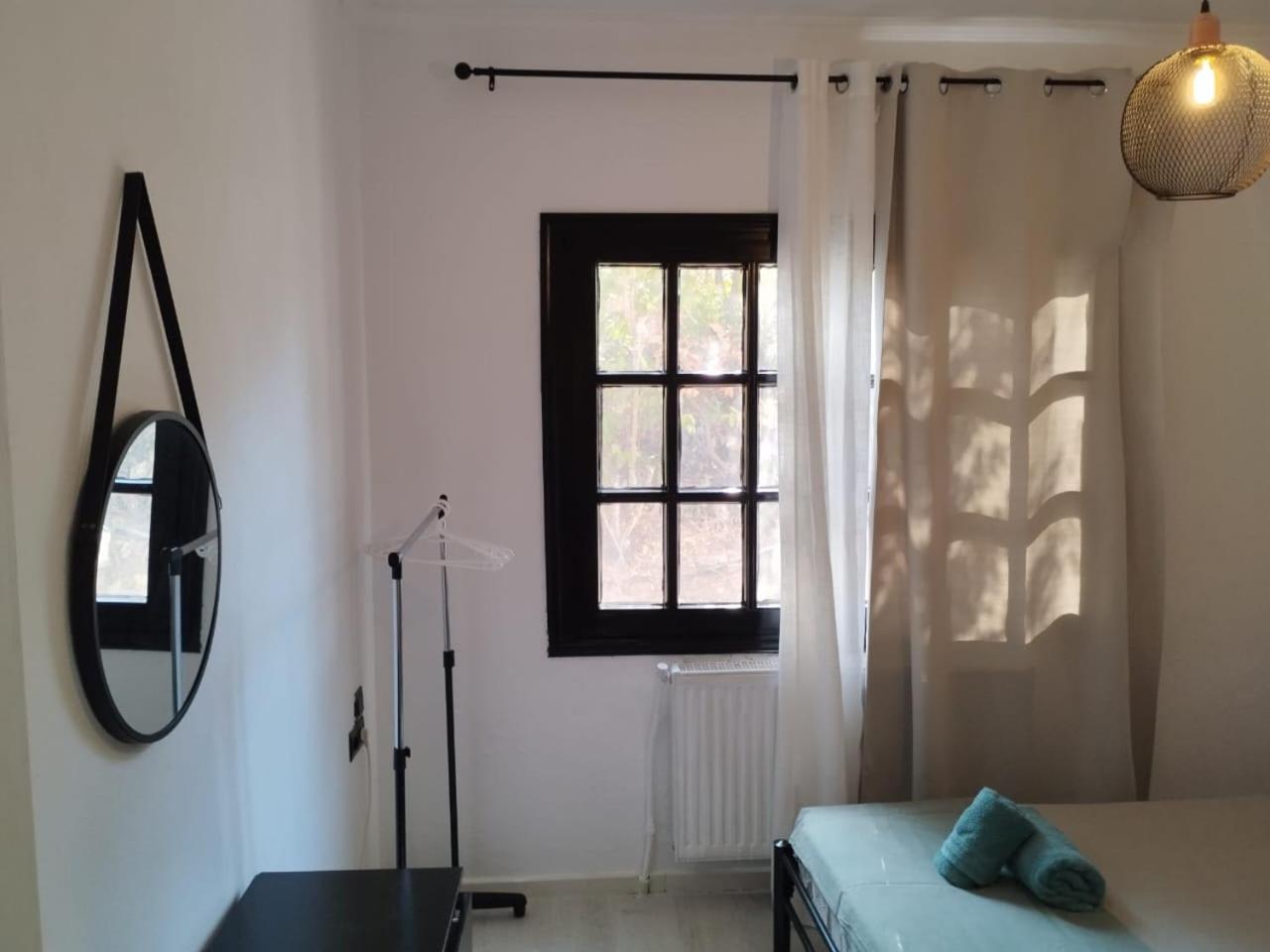 Black N' White Cozy Housegarden Alexandroupolis Buitenkant foto