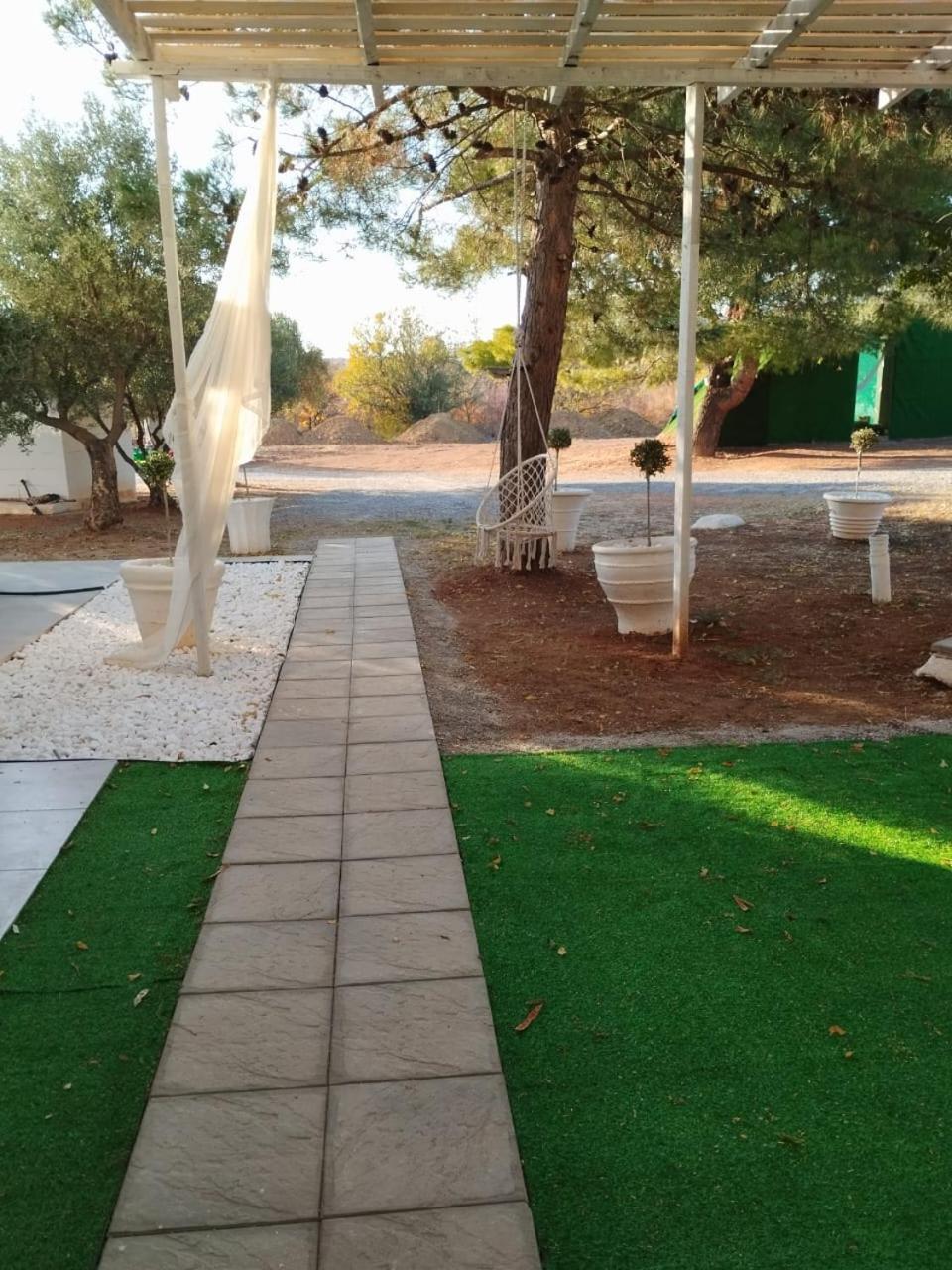 Black N' White Cozy Housegarden Alexandroupolis Buitenkant foto