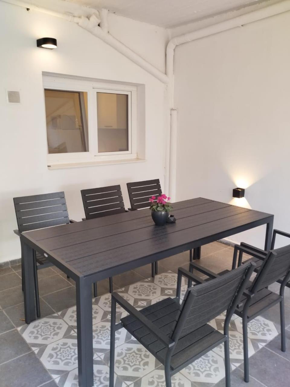 Black N' White Cozy Housegarden Alexandroupolis Buitenkant foto